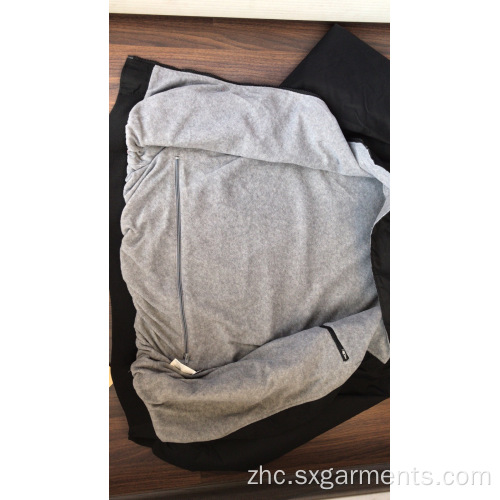 100％尼龙男子的taslon夹克。